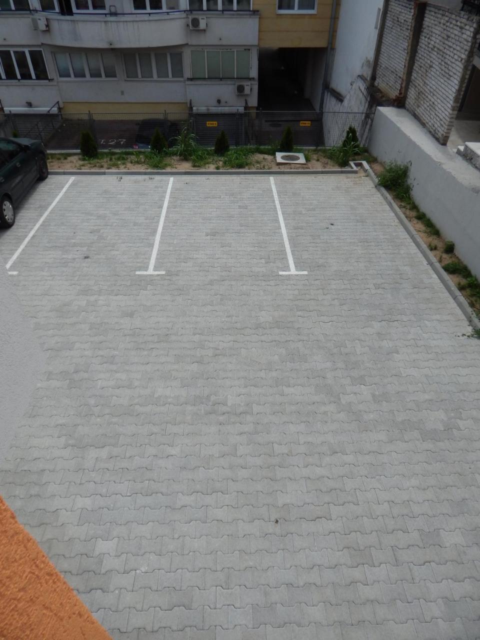 Apartments Center Kg Κραγκούγιεβατς Εξωτερικό φωτογραφία